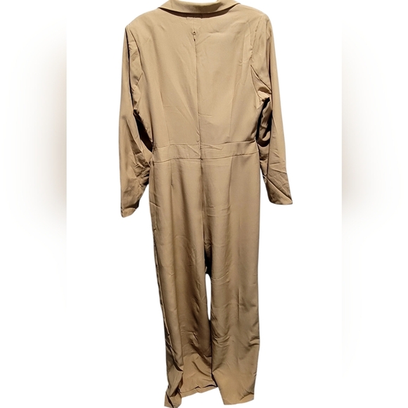 Pretty Little Thing Plus blazer cut out jumpsuit size 12 - Picture 2 of 8